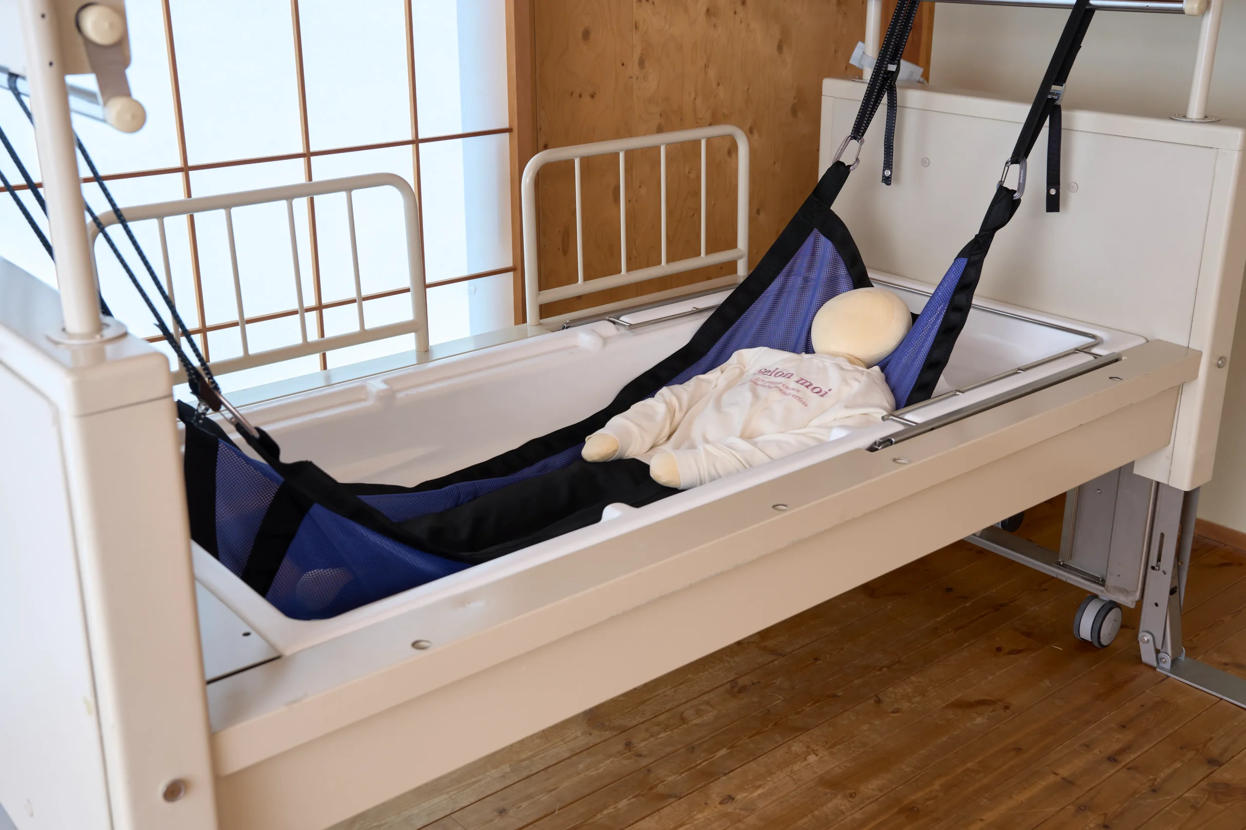 ご家庭の寝室に設置されたウェルケアベッド